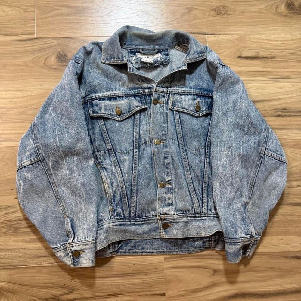 Vintage 80s East West blue denim jacket acid wash distressed style size Medium